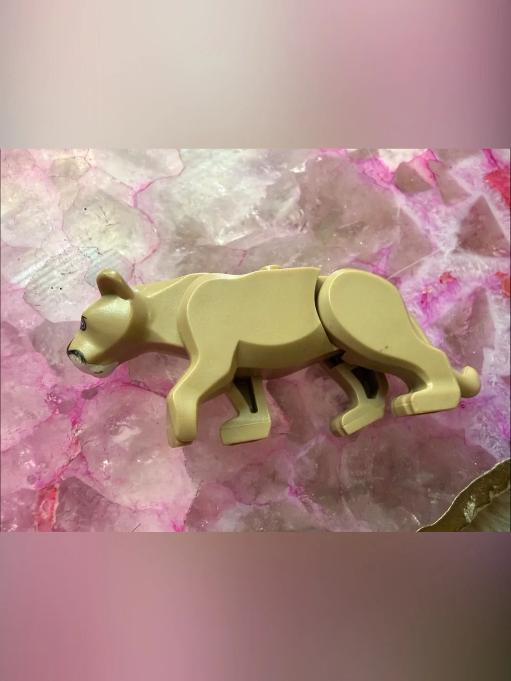Tan Mountain Lion, Cheetah, Tiger 🐅 Big Cat- Plastic Animal Figures